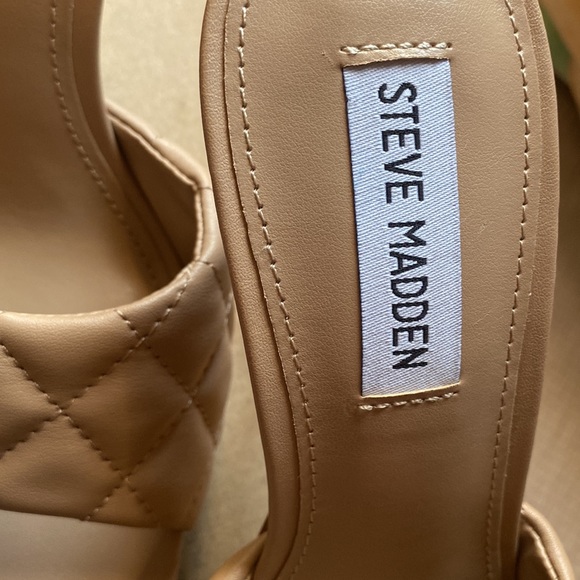 Steve Madden Signify Natural Heels - Picture 3 of 4